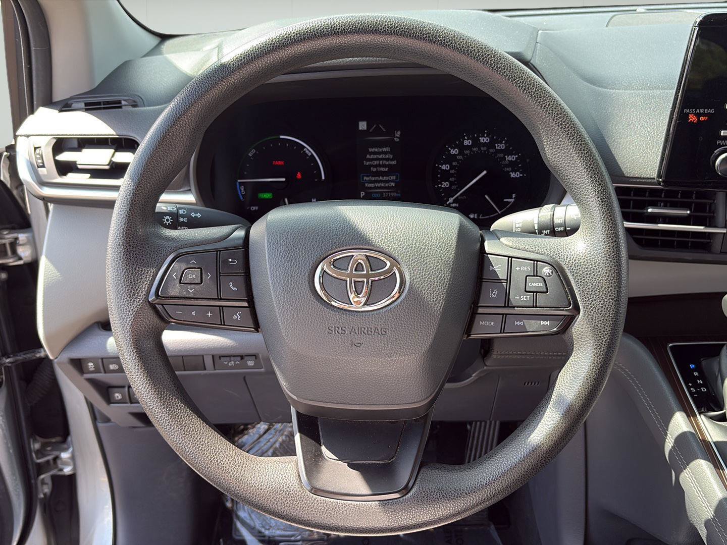 Used 2022 Toyota Sienna LE AWD/4WD image 13