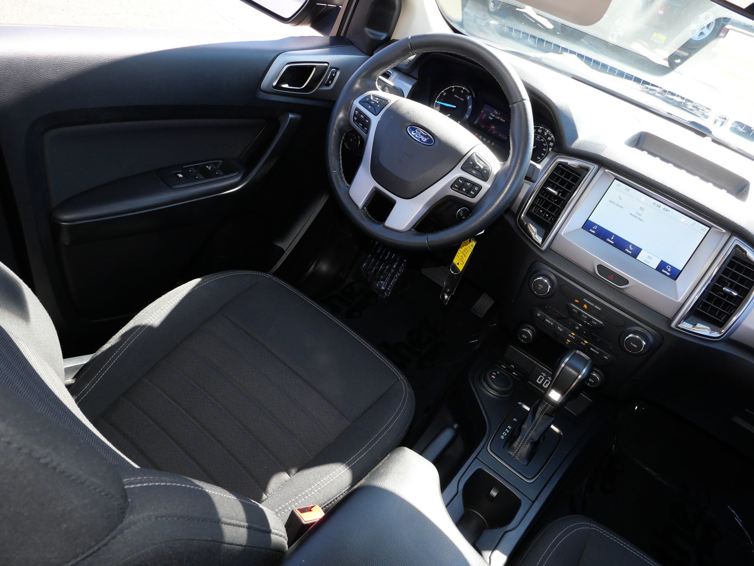 Used 2021 Ford Ranger XLT w/ Equipment Group 301A Mid AWD/4WD image 9