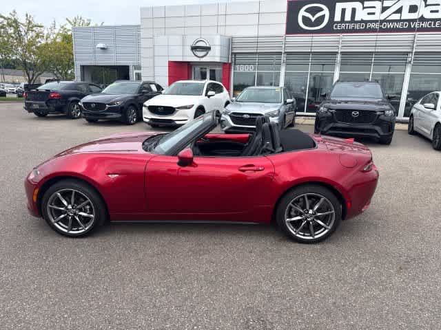 Used 2023 MAZDA MX-5 Miata Grand Touring RWD image 23