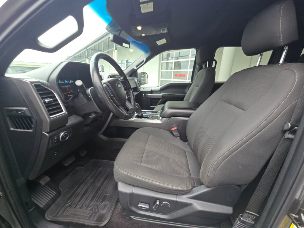 Used 2017 Ford F150 XLT w/ Equipment Group 302A Luxury image 17