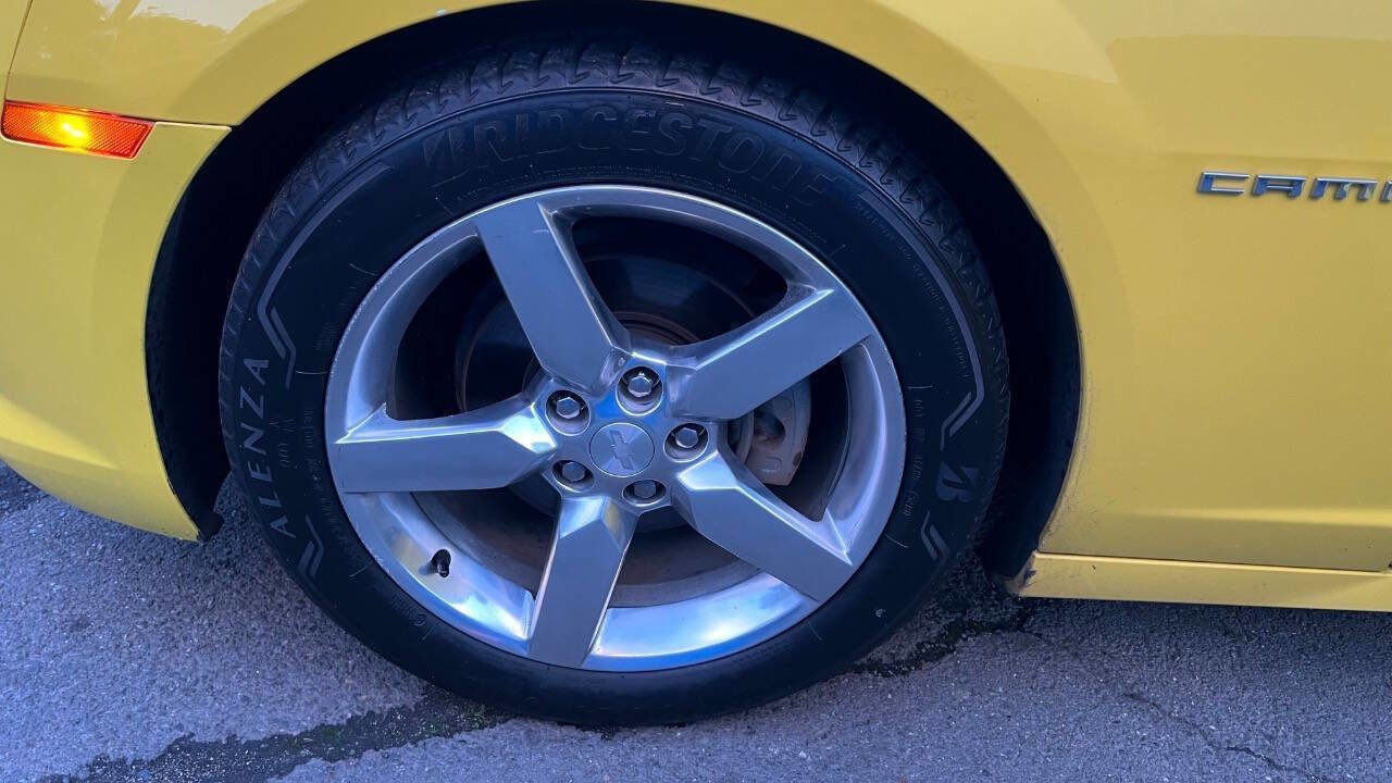 Used 2015 Chevrolet Camaro LT w/ 1LT Preferred Package image 23