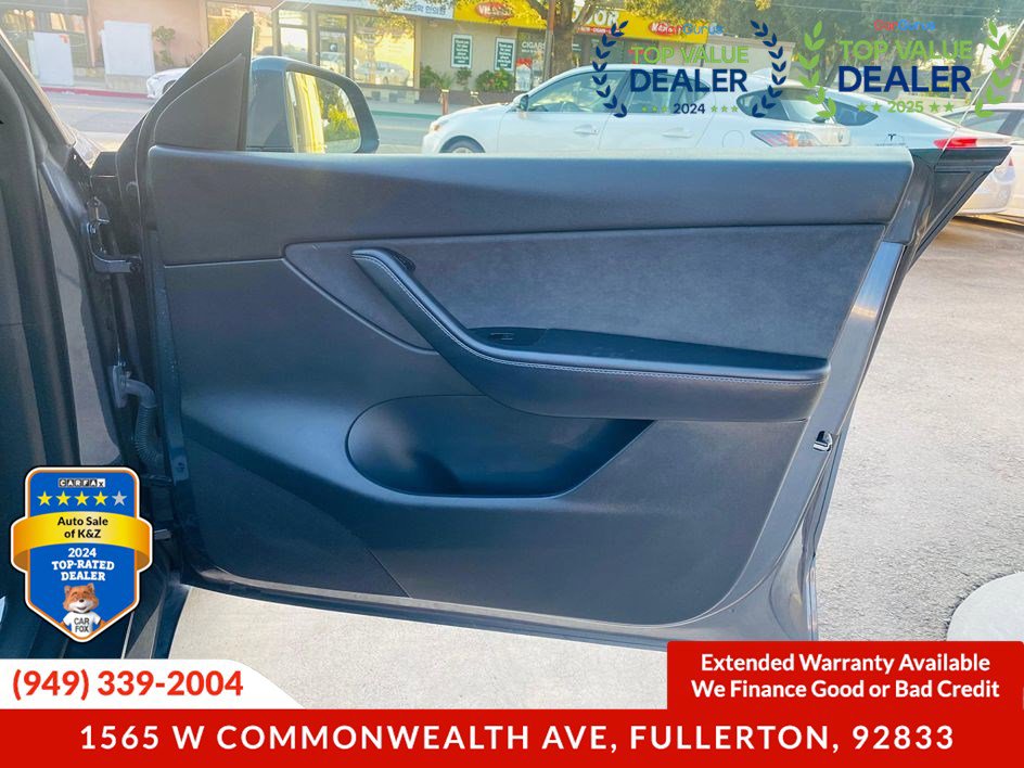 Used 2021 Tesla Model Y Long Range image 26