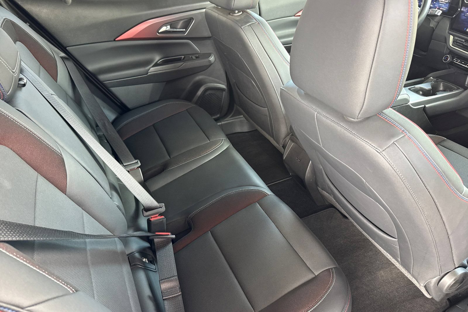 Used 2024 Chevrolet Equinox EV RS AWD/4WD image 23