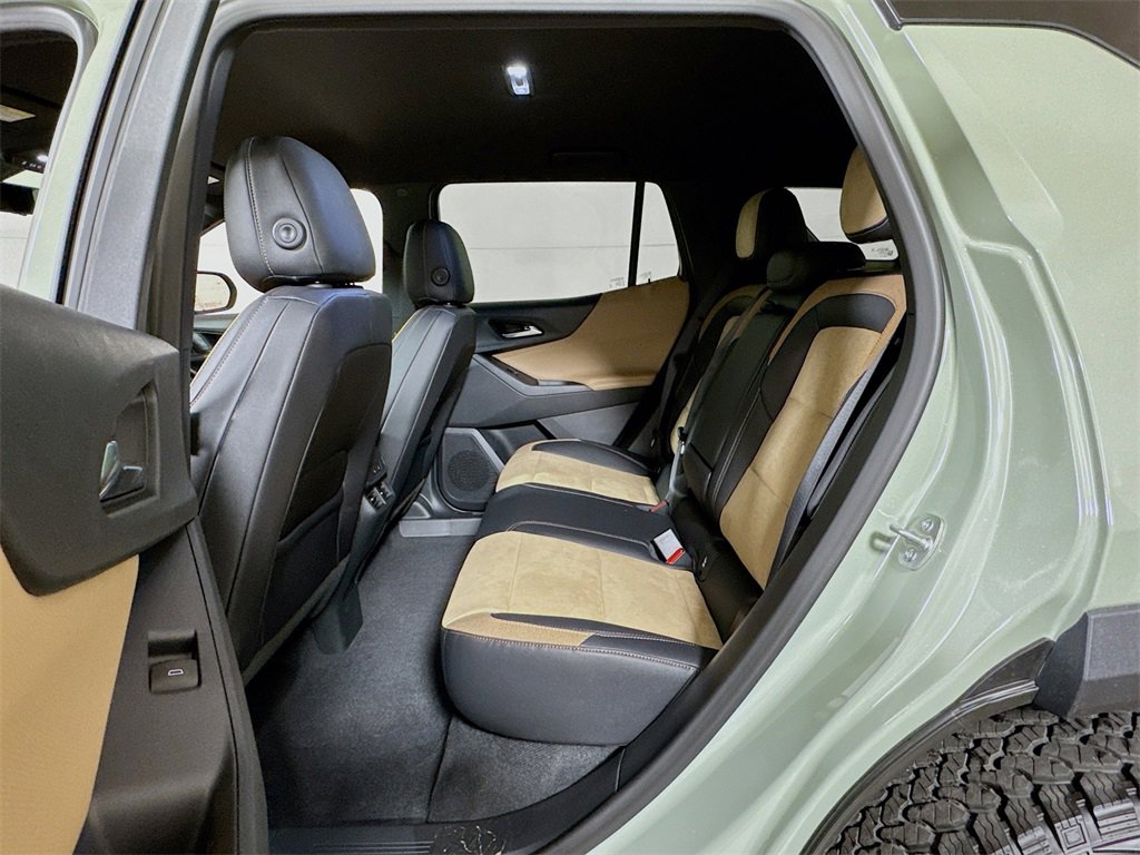 New 2026 Chevrolet Equinox ACTIV w/ Convenience Package III image 24