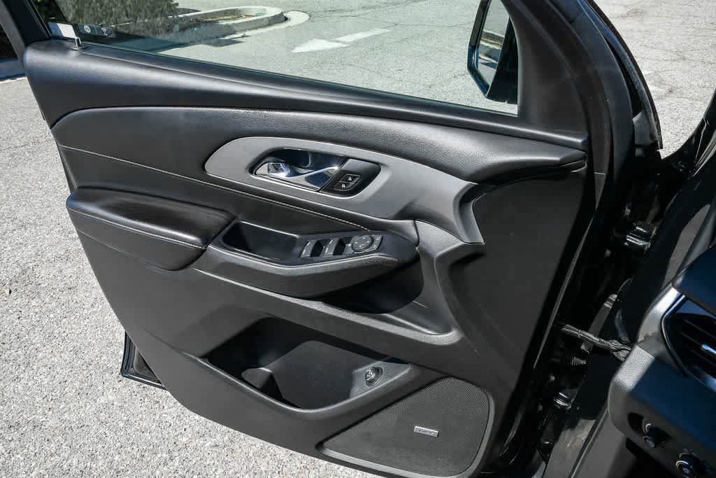 Used 2020 Chevrolet Traverse RS w/ LPO, Cargo Package image 24