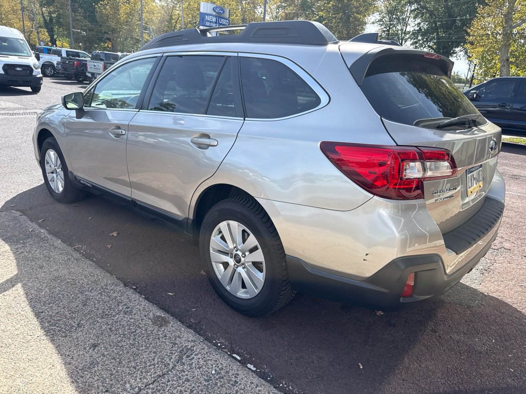 Used 2019 Subaru Outback 2.5i Premium AWD/4WD image 6