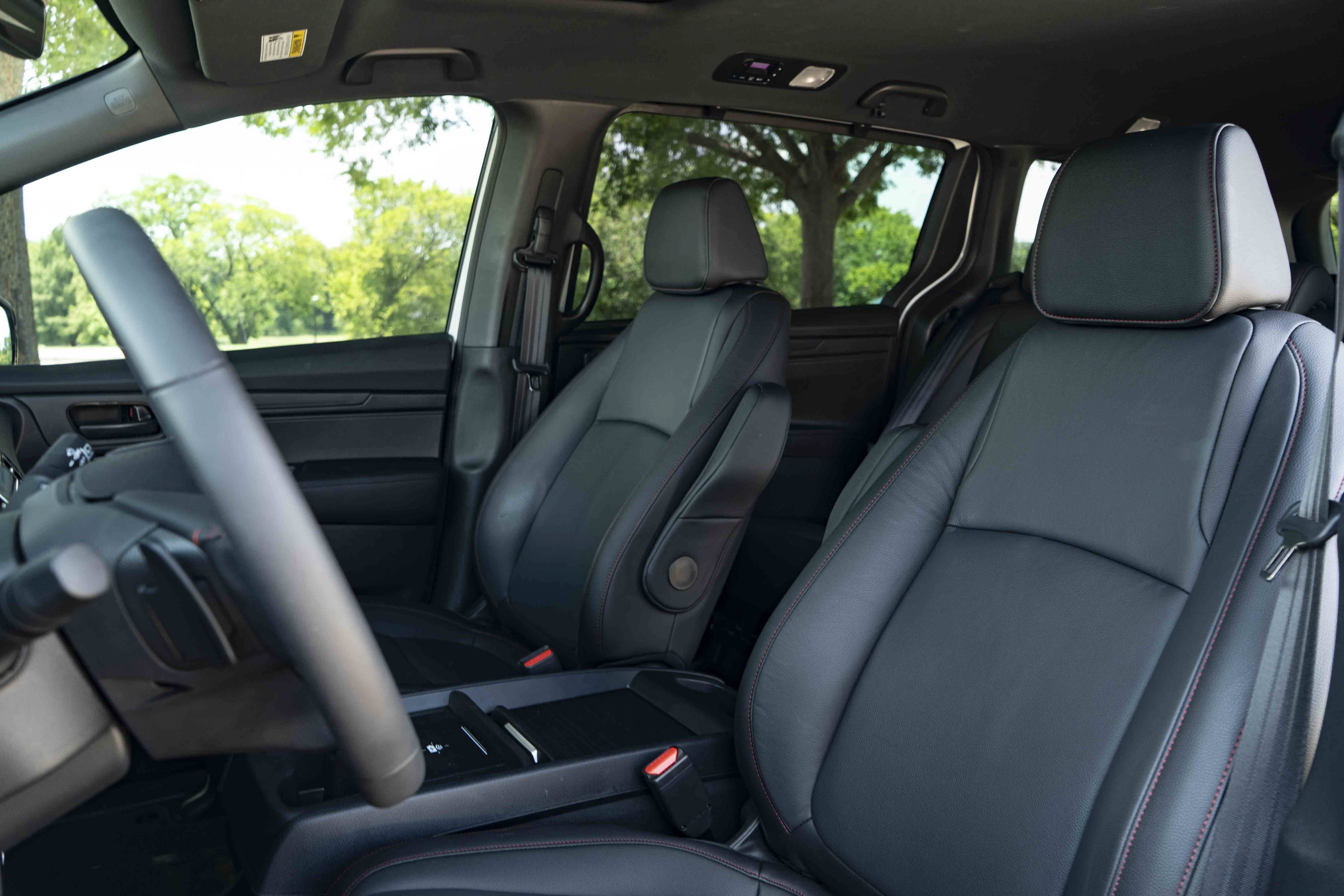 Certified 2026 Honda Odyssey Sport-L image 17
