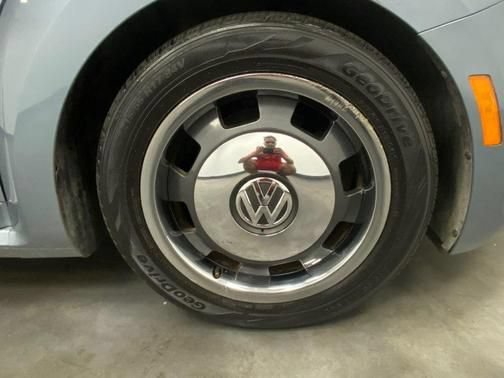 Used 2016 Volkswagen Beetle 1.8T Denim FWD image 16