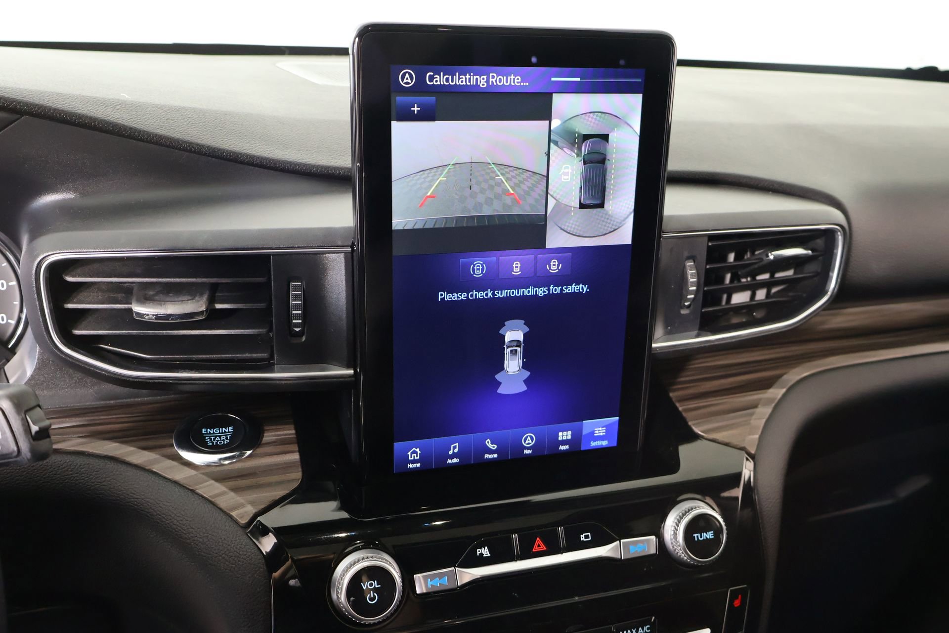 Used 2022 Ford Explorer Limited w/ Limited Technology Package image 6