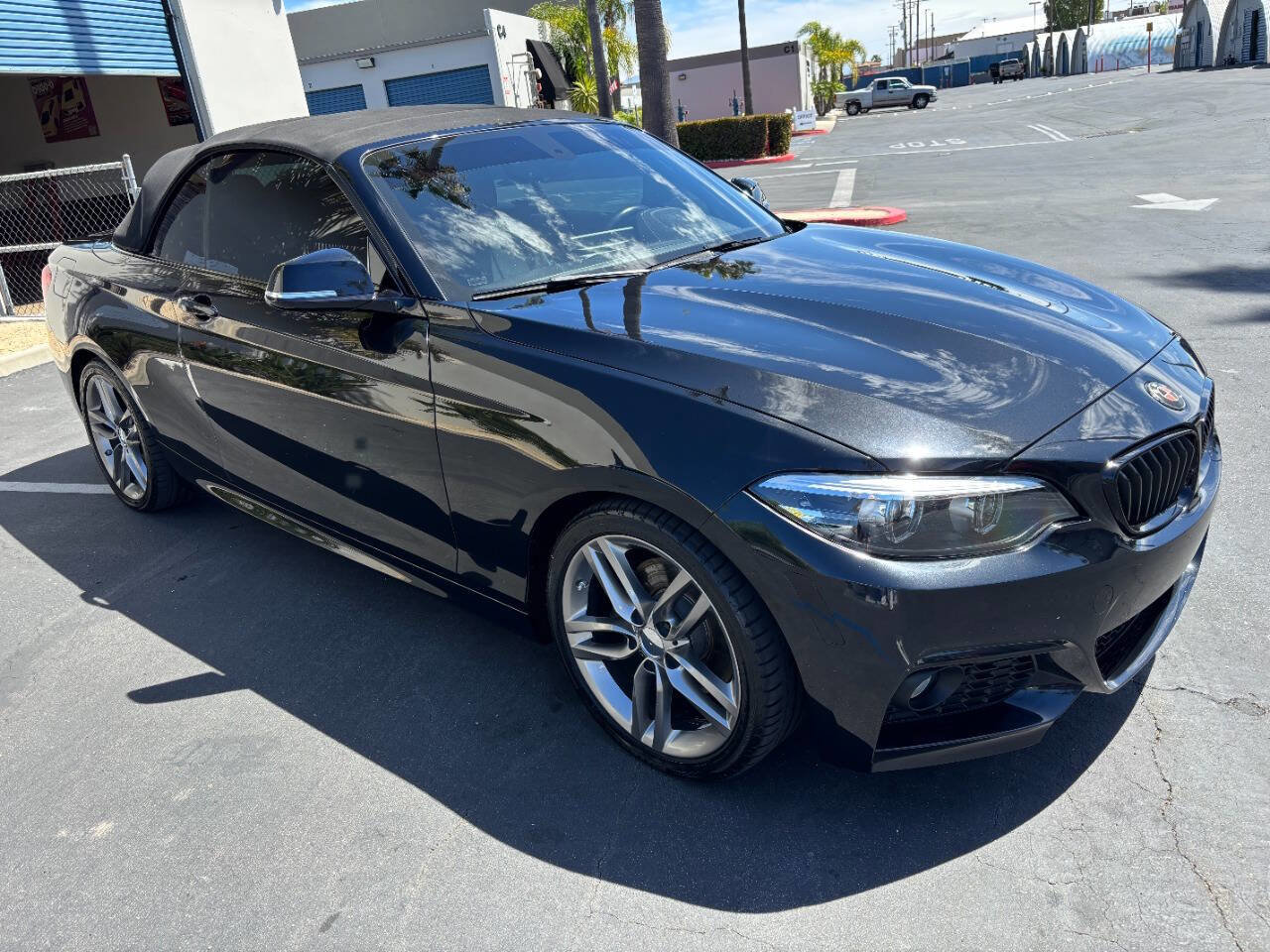 Used 2018 BMW 230i Convertible w/ M Sport Package image 7