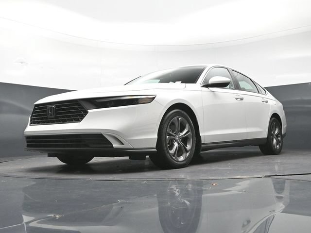 Certified 2023 Honda Accord EX image 24