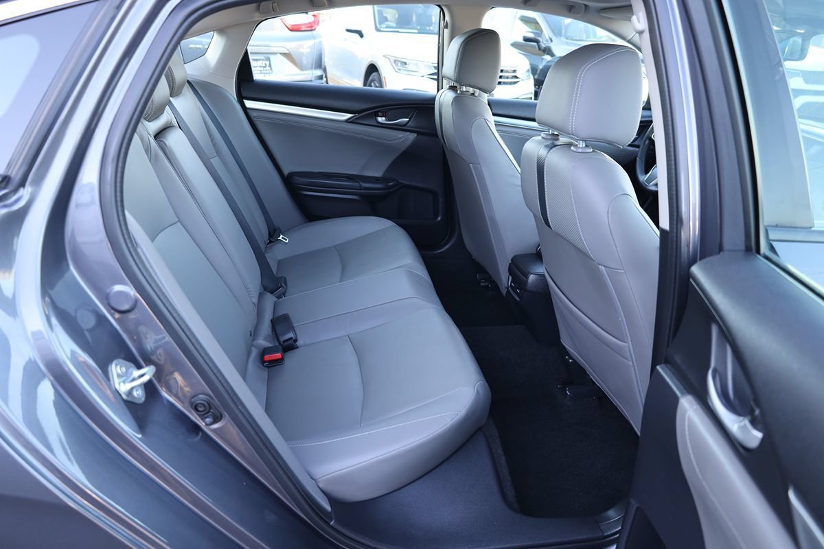 Used 2016 Honda Civic Touring image 13