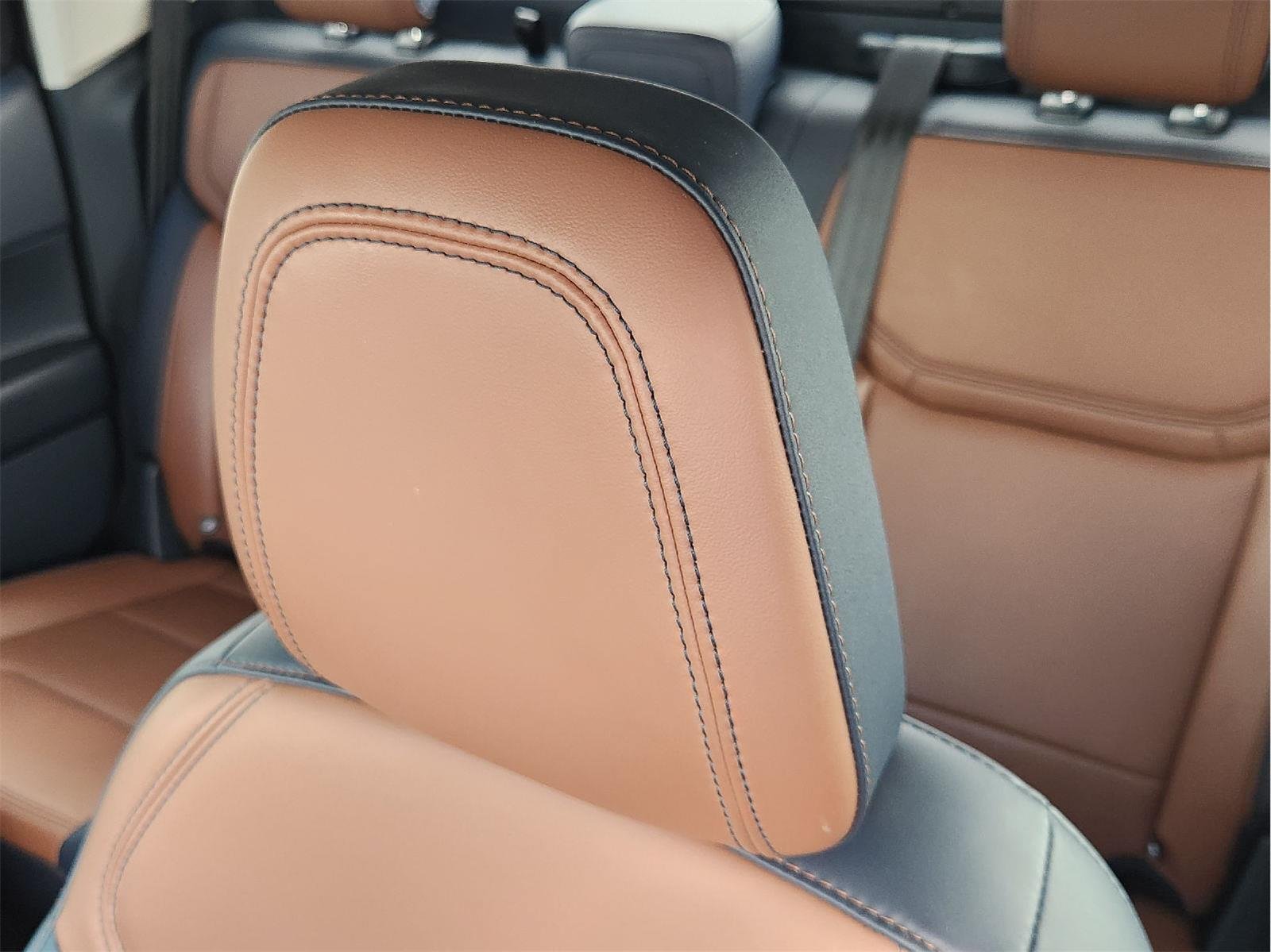 Used 2022 Ford Maverick Lariat w/ Lariat Luxury Package FWD image 15