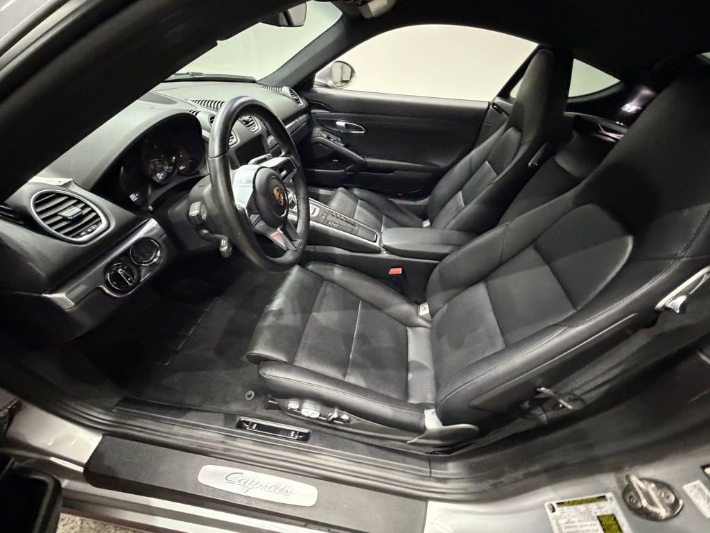 Used 2019 Porsche 718 Cayman RWD image 25