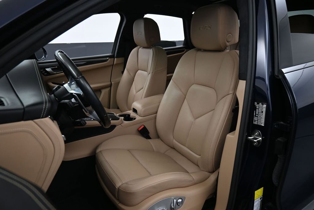 Certified 2020 Porsche Macan GTS AWD/4WD image 5