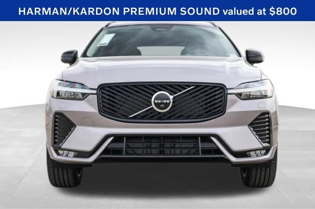 Used 2026 Volvo XC60 B5 Plus w/ Climate Package PRO AWD/4WD image 2