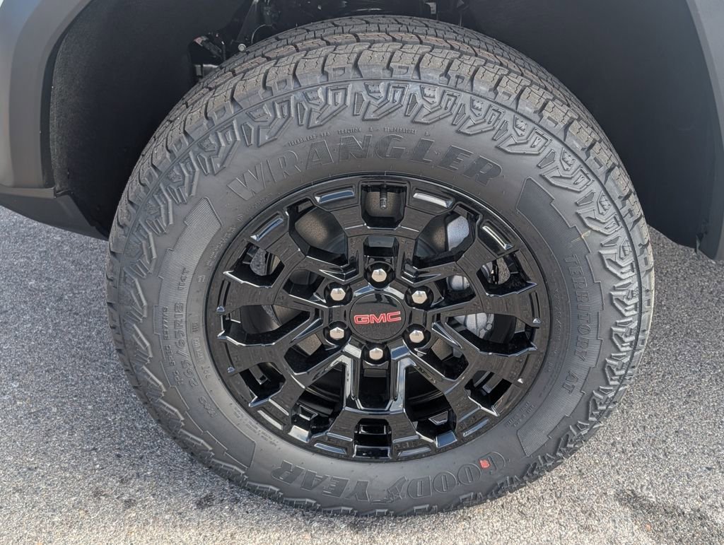 New 2026 GMC Canyon Elevation w/ Convenience Package image 24