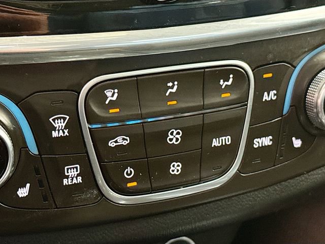 Used 2018 Chevrolet Traverse LT image 21