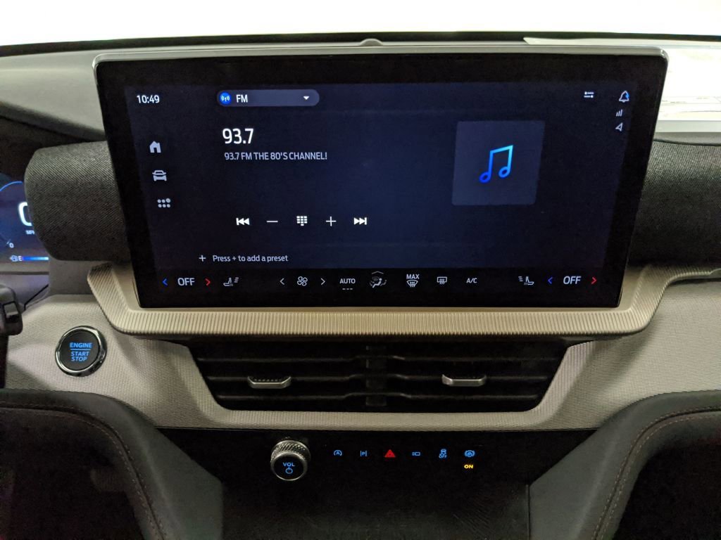 New 2025 Ford Explorer Active image 14