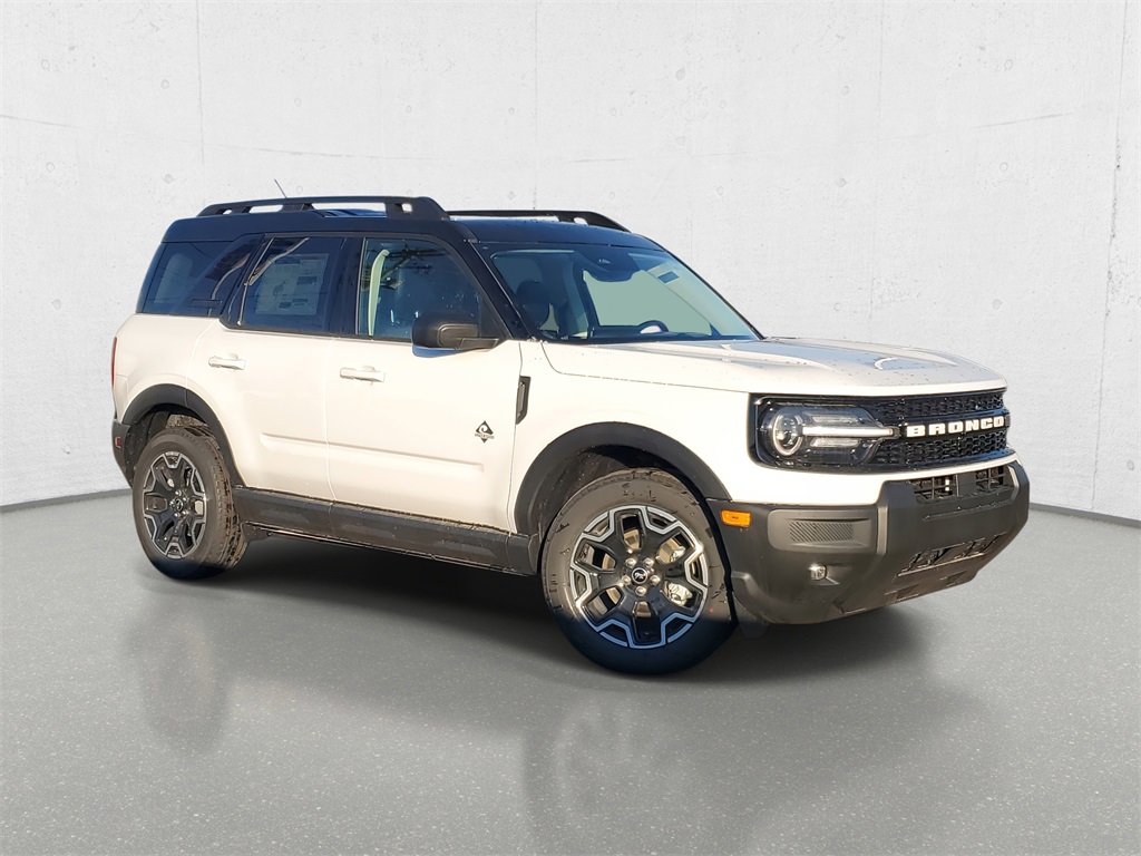 New 2025 Ford Bronco Sport Outer Banks image 2