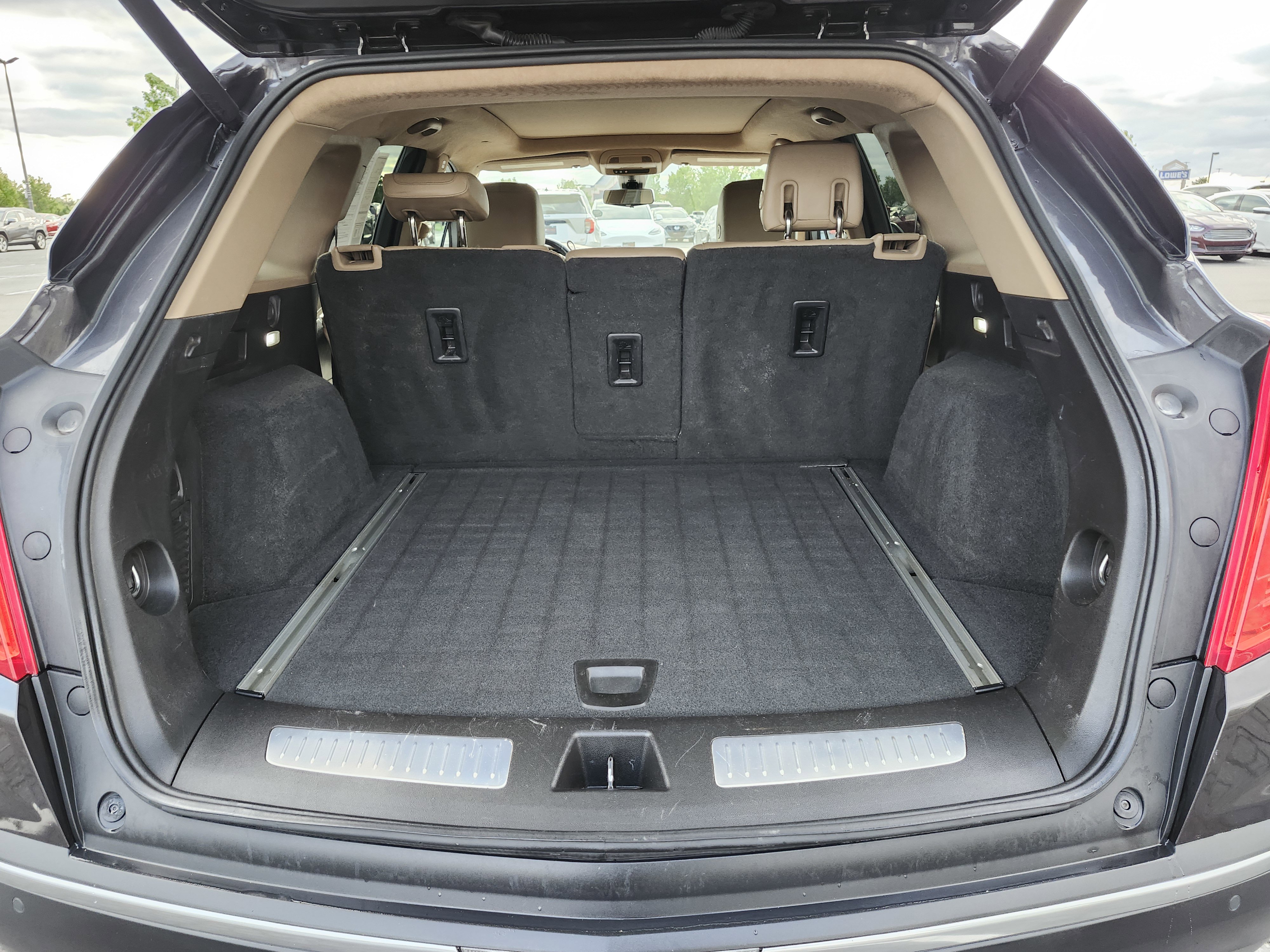 Used 2017 Cadillac XT5 Platinum AWD/4WD image 26