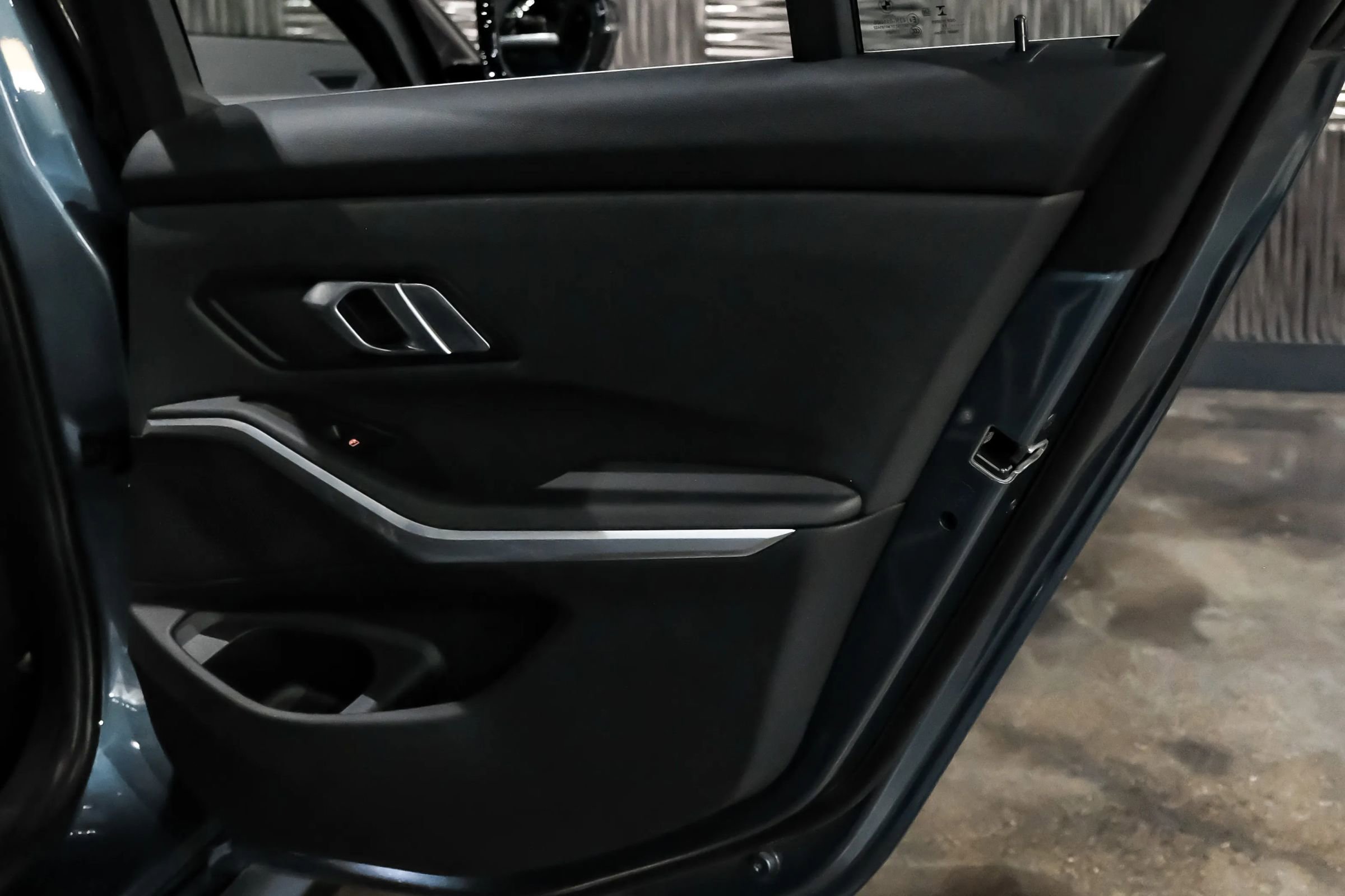 Used 2019 BMW 330i Sedan w/ Convenience Package image 42