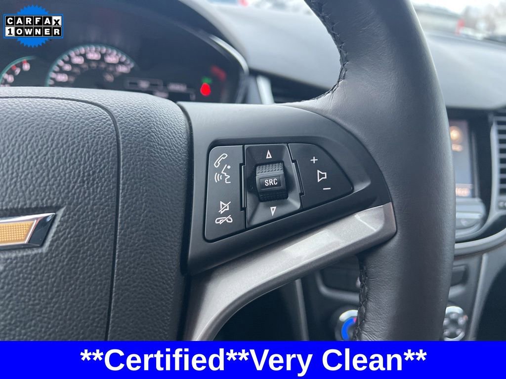 Used 2020 Chevrolet Trax LT w/ LT Convenience Package image 11