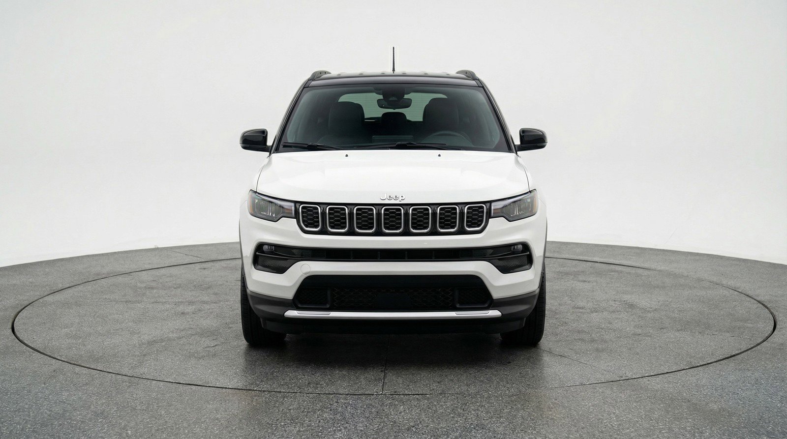 Used 2025 Jeep Compass Limited AWD/4WD image 2