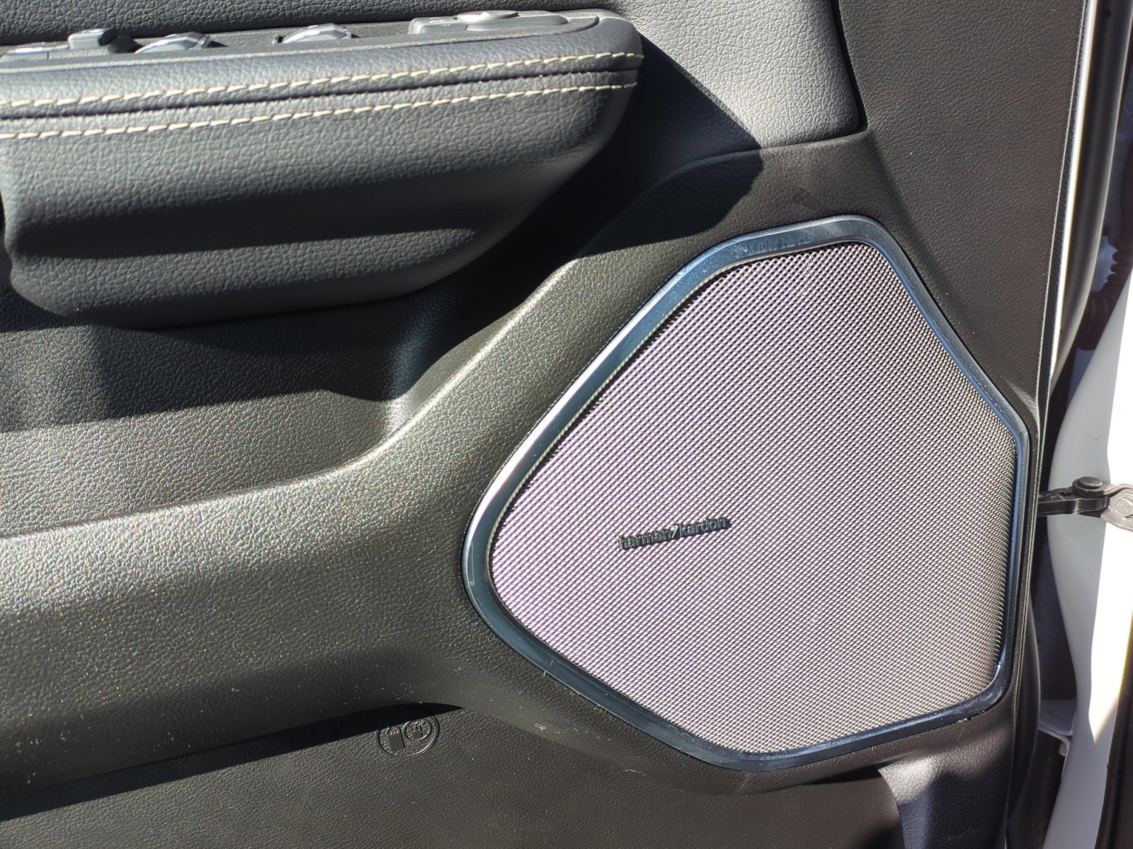 New 2026 RAM 1500 Laramie w/ Night Edition image 27