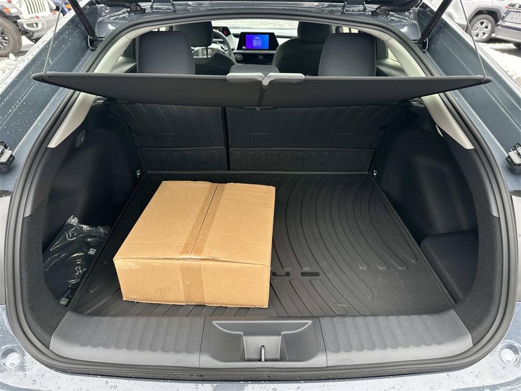 New 2026 Toyota Prius Plug-In Hybrid image 8