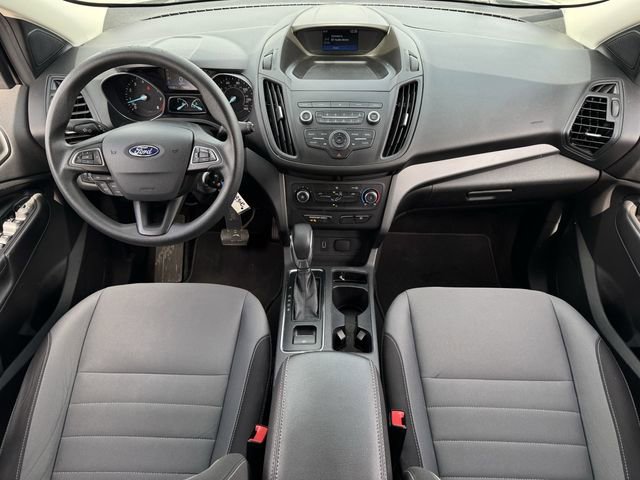 Used 2019 Ford Escape S image 10