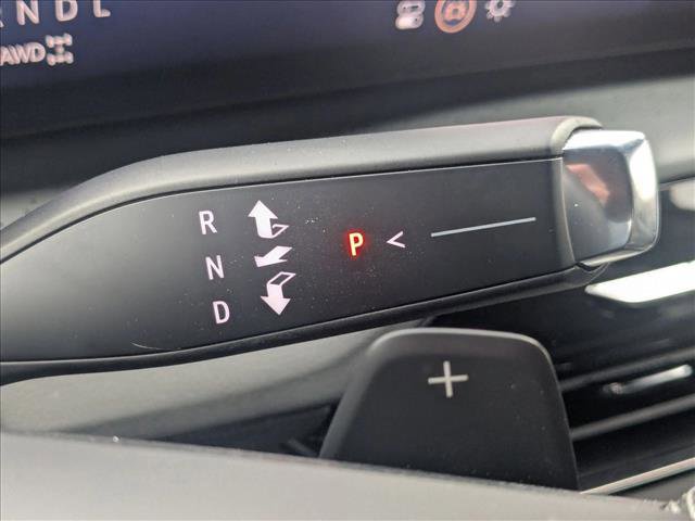 Used 2025 Buick Enclave Avenir w/ Super Cruise Package image 12