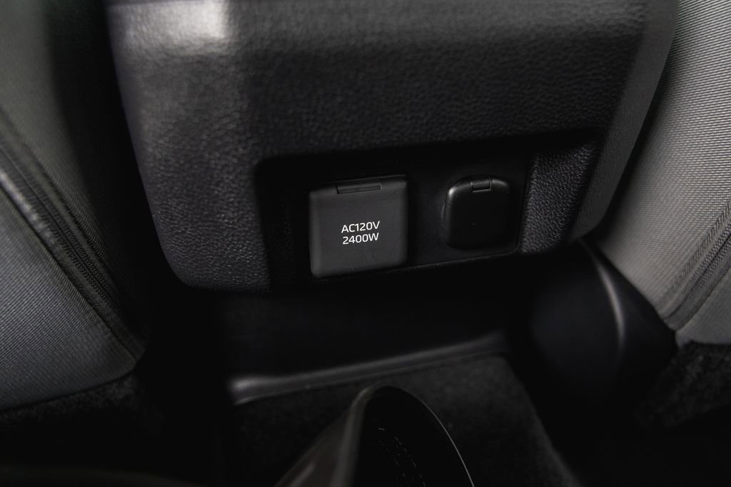 Certified 2025 Toyota Tacoma TRD Off-Road AWD/4WD image 29