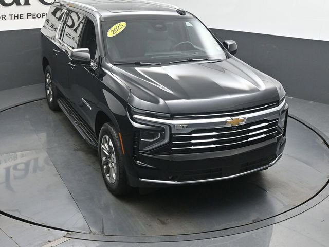 Used 2025 Chevrolet Suburban LT w/ Comfort Package AWD/4WD image 48