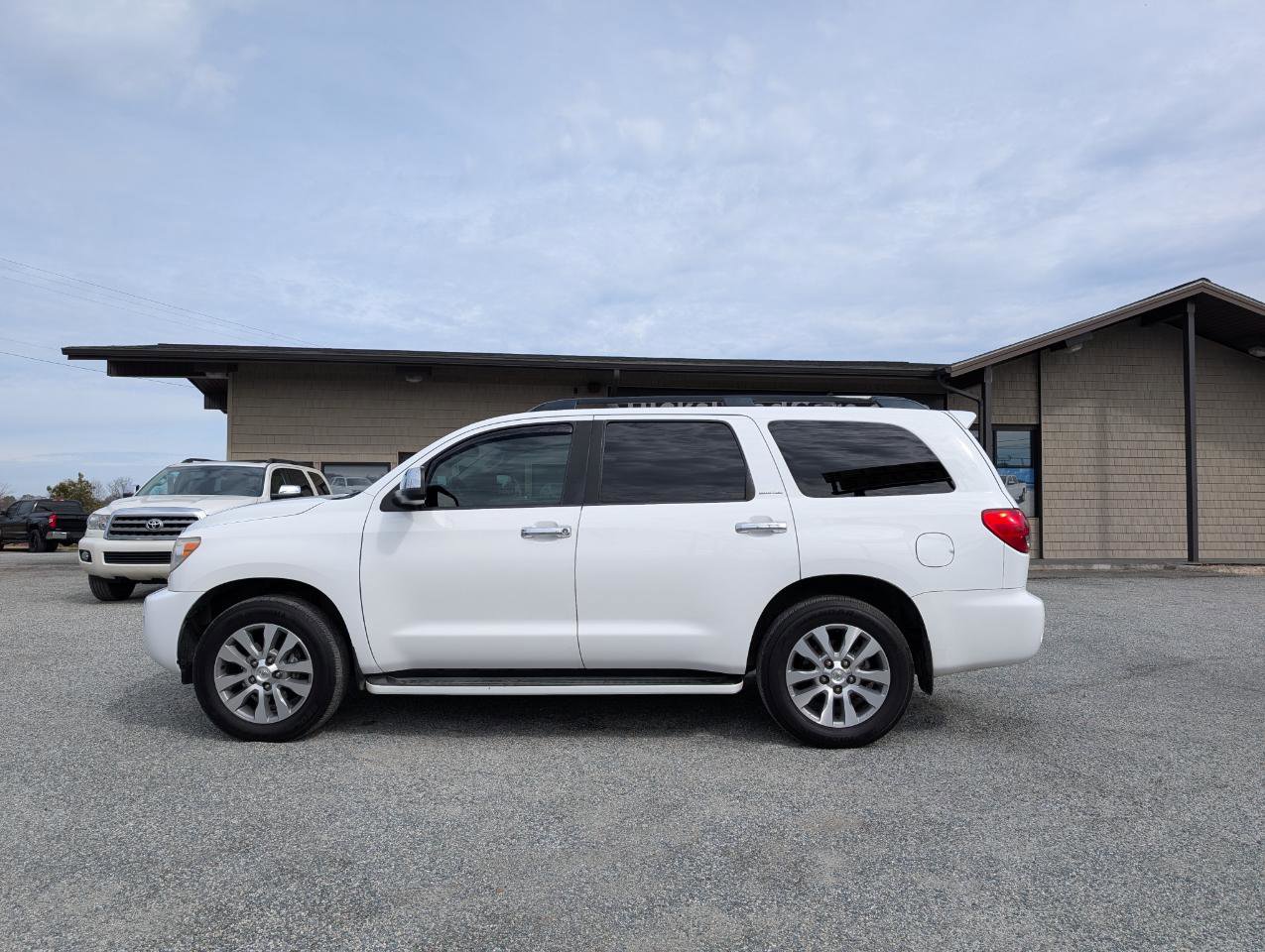 Used 2015 Toyota Sequoia Limited image 11