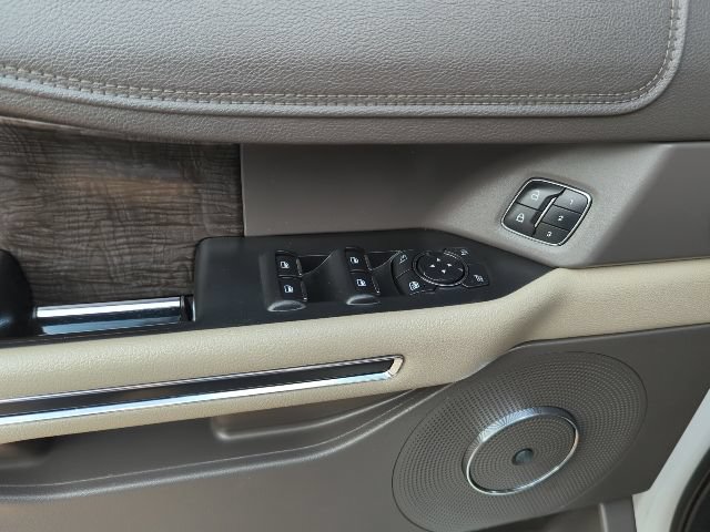 Used 2021 Ford Expedition Max Limited RWD image 19