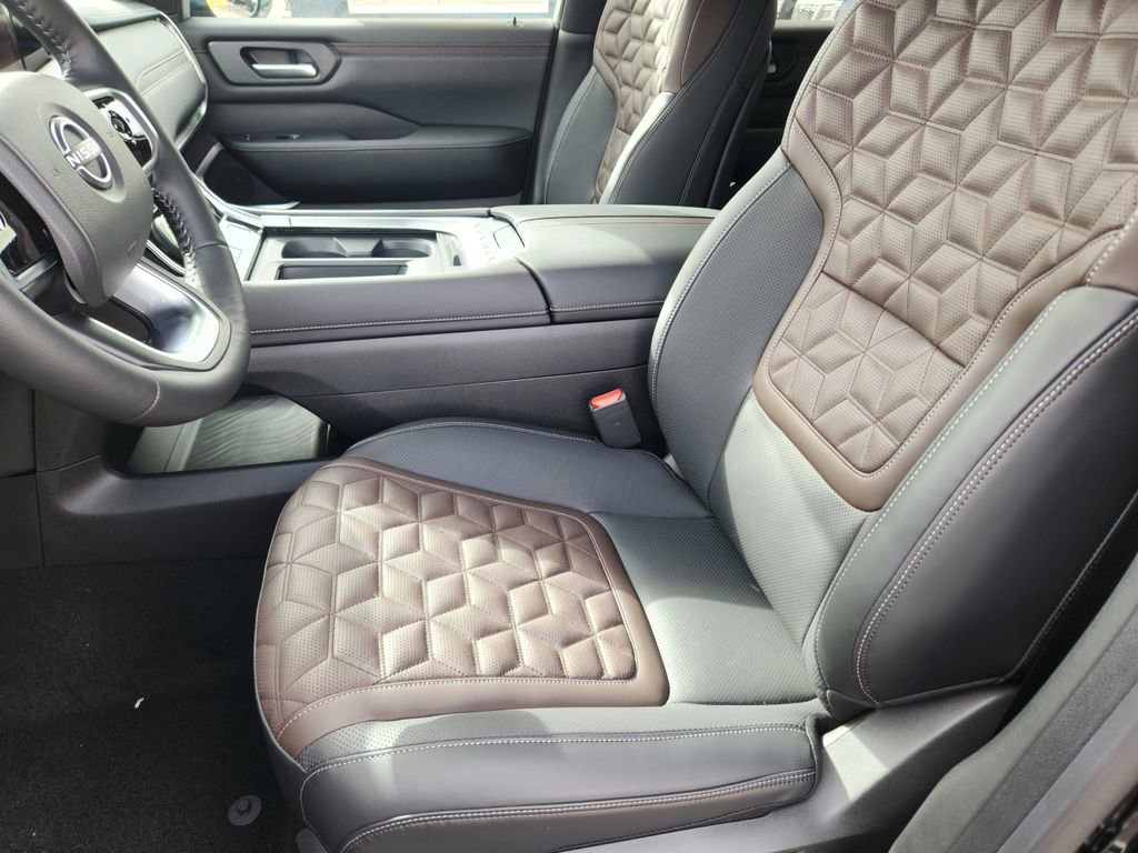 New 2026 Nissan Armada Platinum image 9