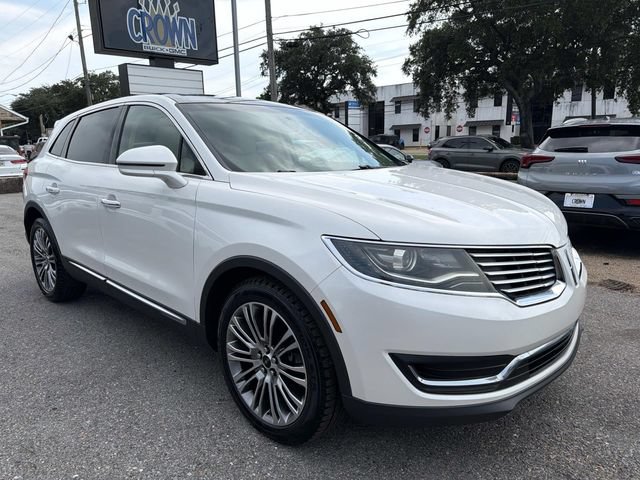 Used 2016 Lincoln MKX Reserve w/ Cargo Utility Package FWD image 4