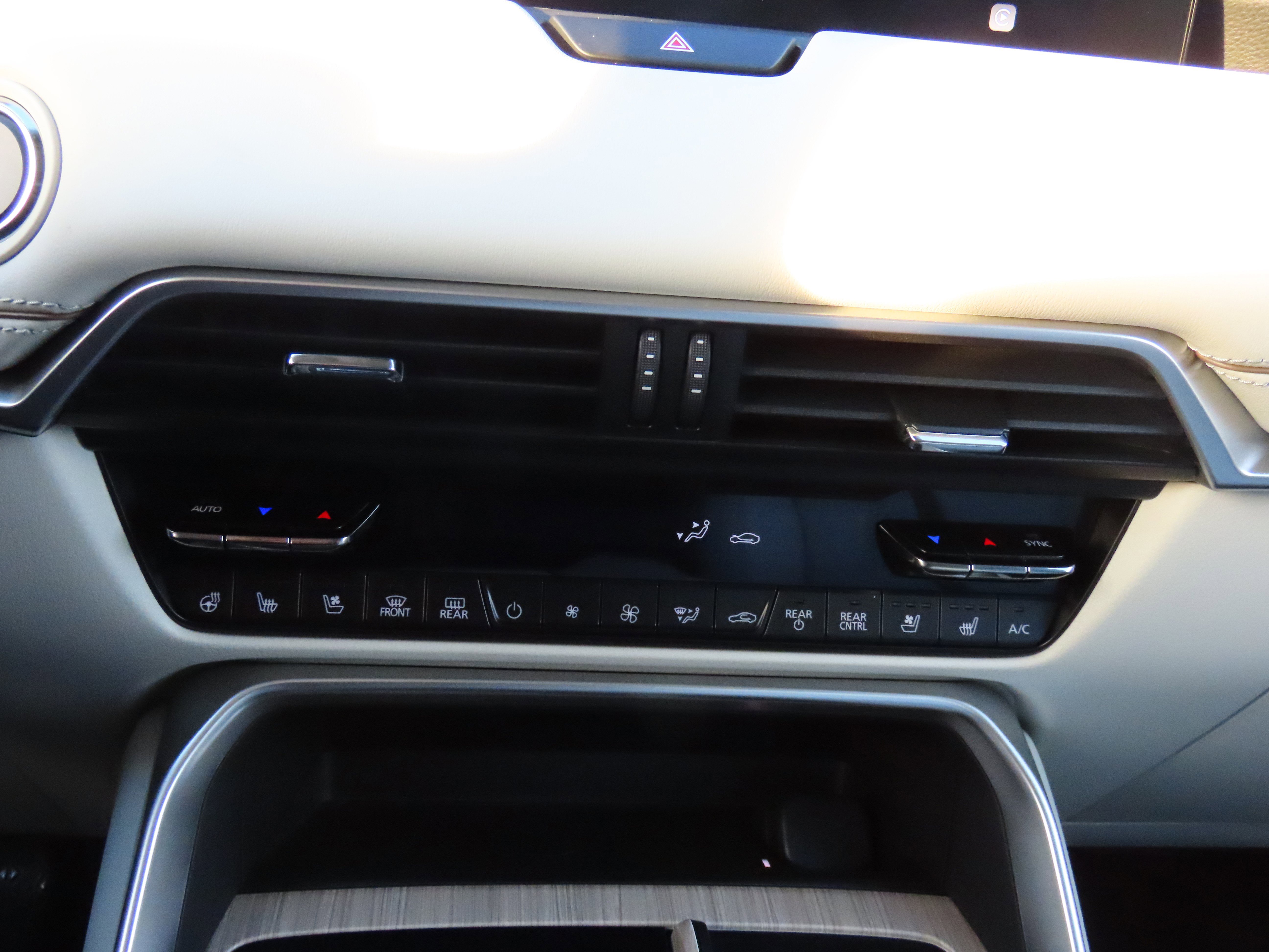 New 2026 MAZDA CX-90 Plug-In Hybrid w/ Premium Plus image 29