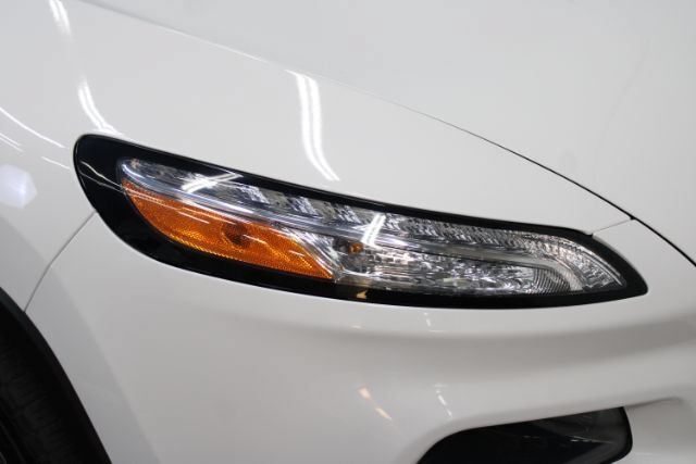 Used 2014 Jeep Cherokee Latitude w/ Cold Weather Group AWD/4WD image 25