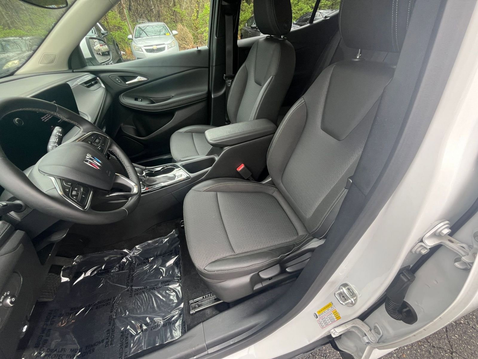 Used 2025 Buick Encore GX Preferred image 31