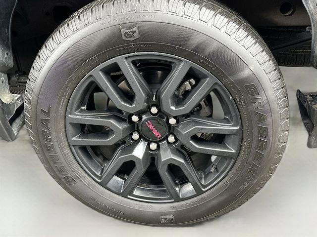Used 2025 GMC Sierra 1500 Elevation image 30