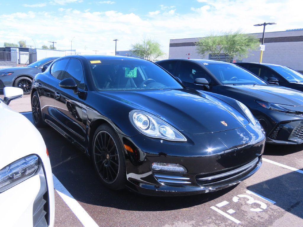 Used 2013 Porsche Panamera 4 image 1