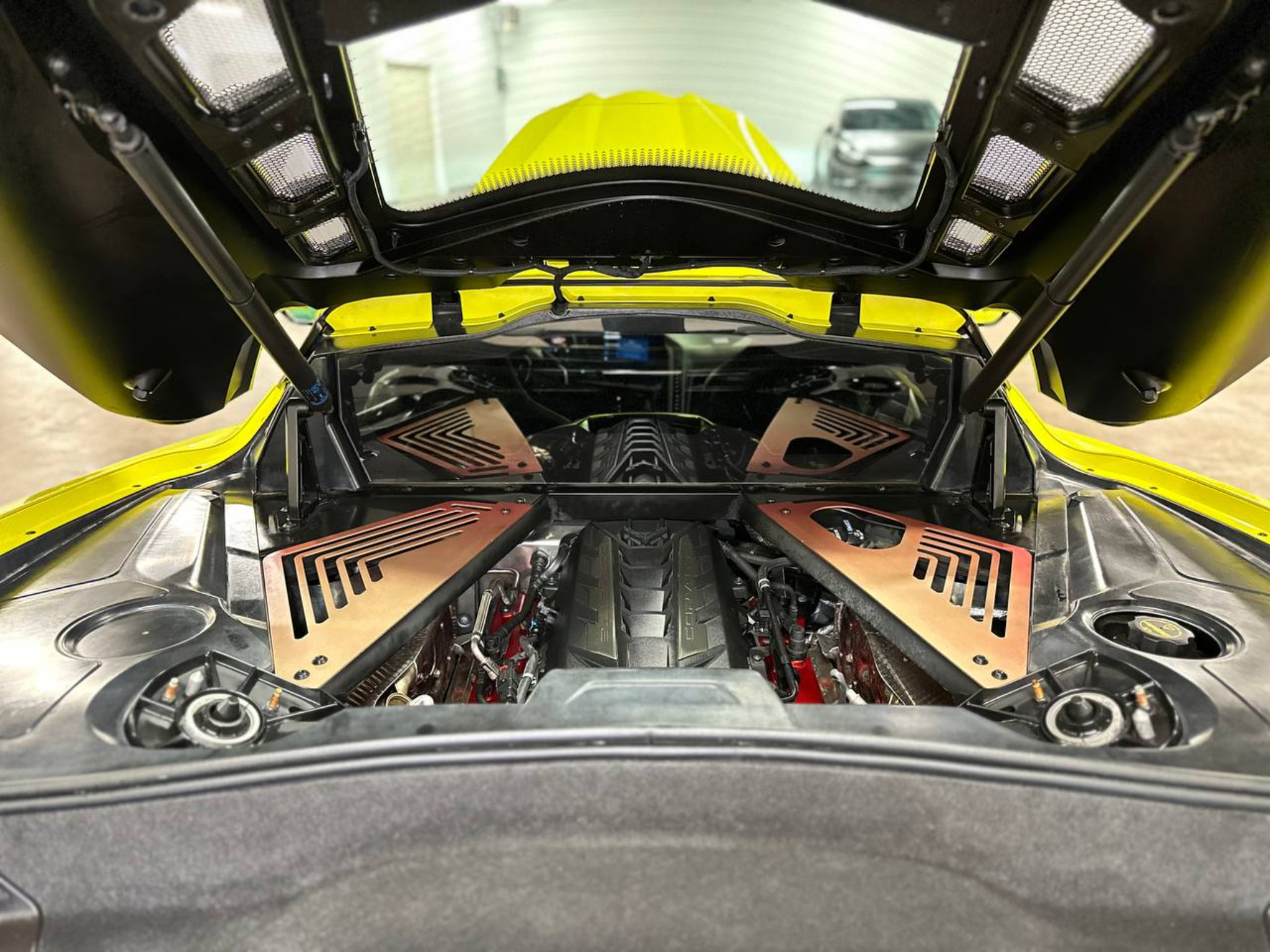 Used 2024 Chevrolet Corvette Stingray Preferred Cpe w/ Z51 Performance Package RWD image 15