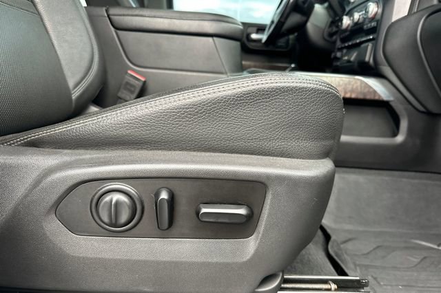 Used 2020 GMC Sierra 3500 Denali w/ Denali Ultimate Package image 22