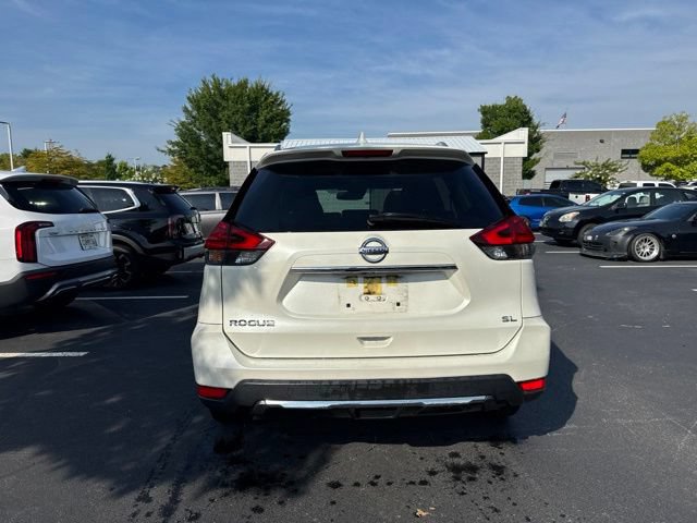 Used 2017 Nissan Rogue SL w/ SL Premium Package FWD image 4