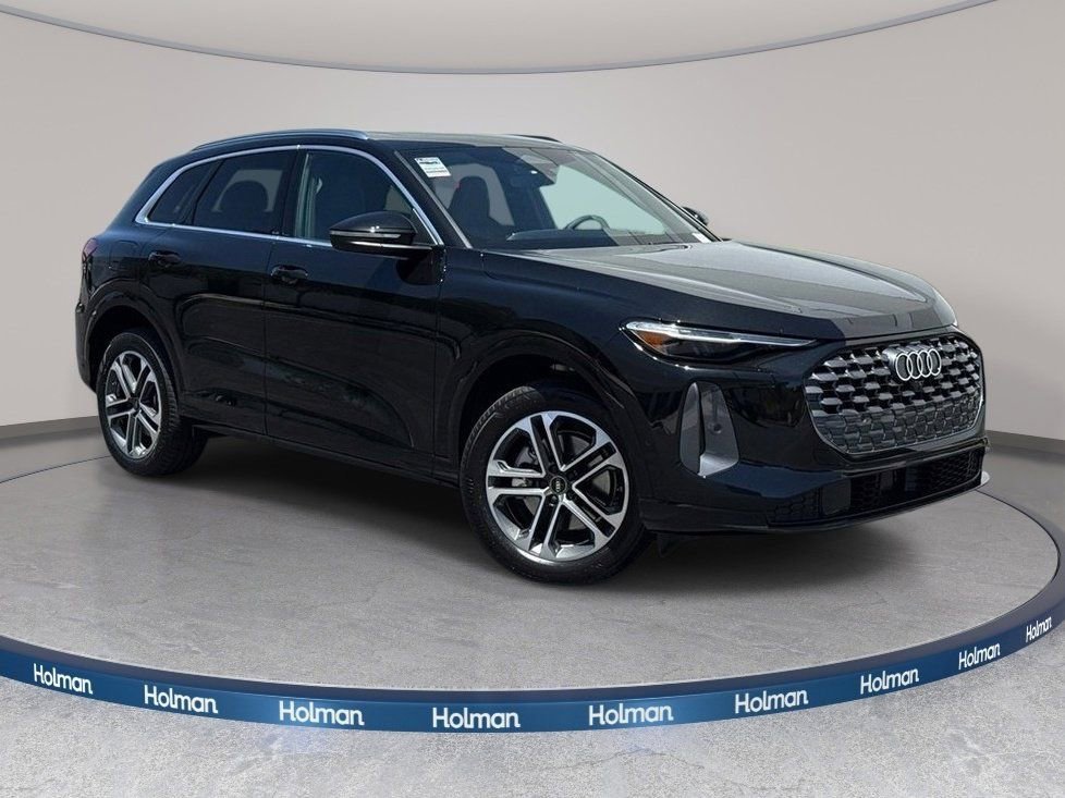 Certified 2025 Audi Q5 Premium Plus w/ Premium Plus image 2