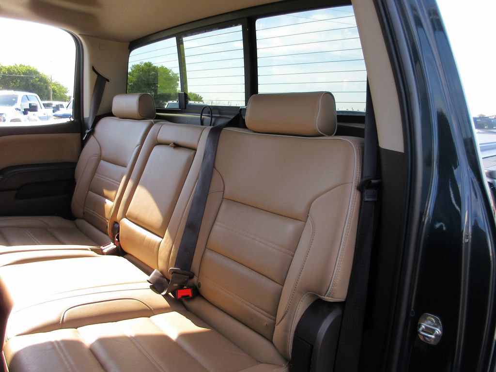 Certified 2019 GMC Sierra 2500 Denali w/ Duramax Plus Package AWD/4WD image 26
