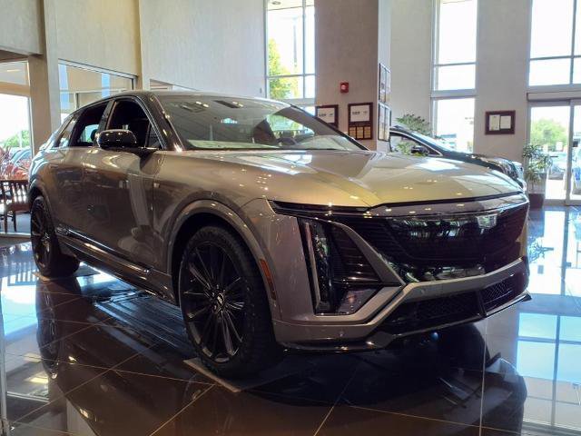 New 2026 Cadillac Lyriq V image 3