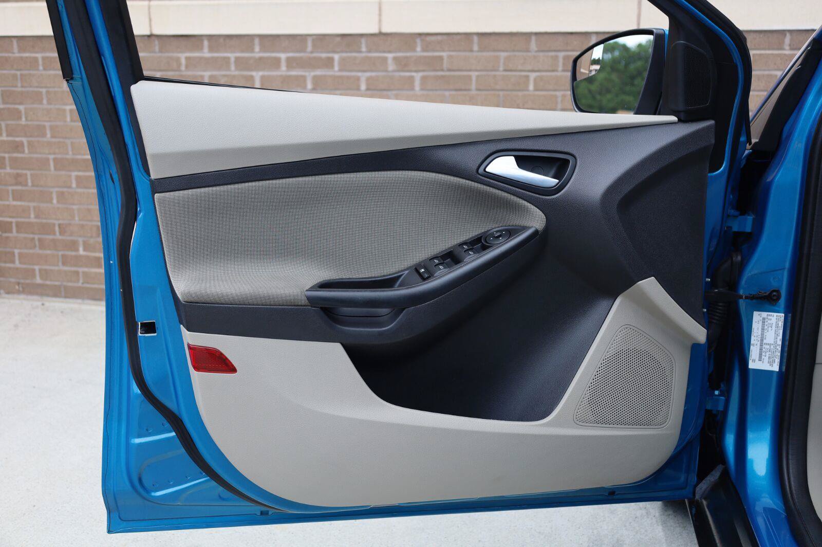 Used 2014 Ford Focus SE FWD image 14
